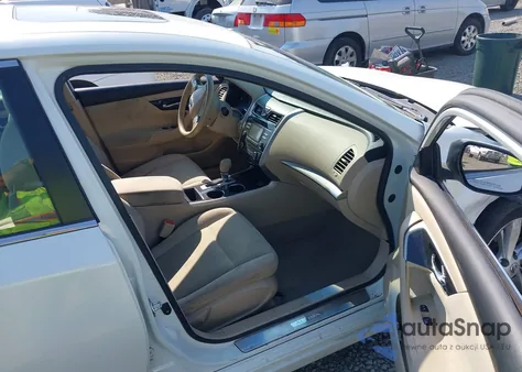 2014 Nissan Altima 2.5 Sv from USA, damaged, VIN 1N4AL3AP1EC321551